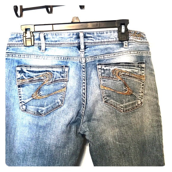 Silver Jeans - Picture 5 of 5